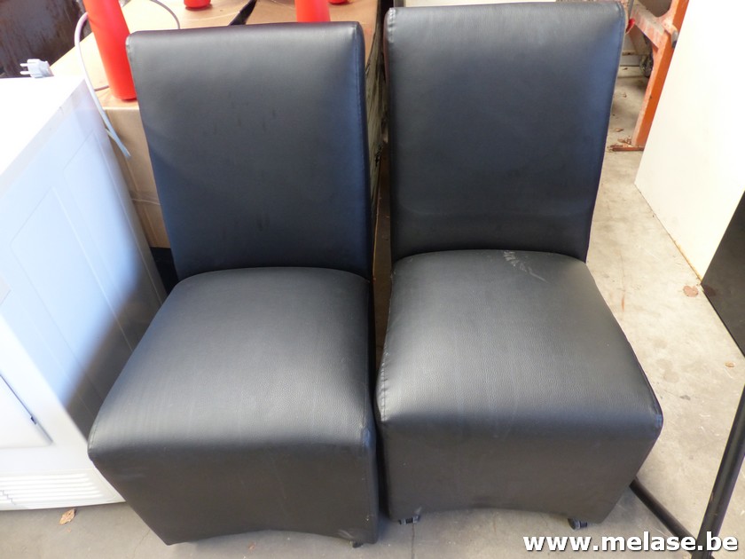 Stoelen op wieltjes "zwart - leder"