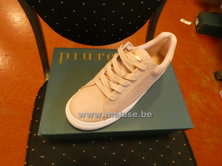 P.I.U.R.E. - oud roze