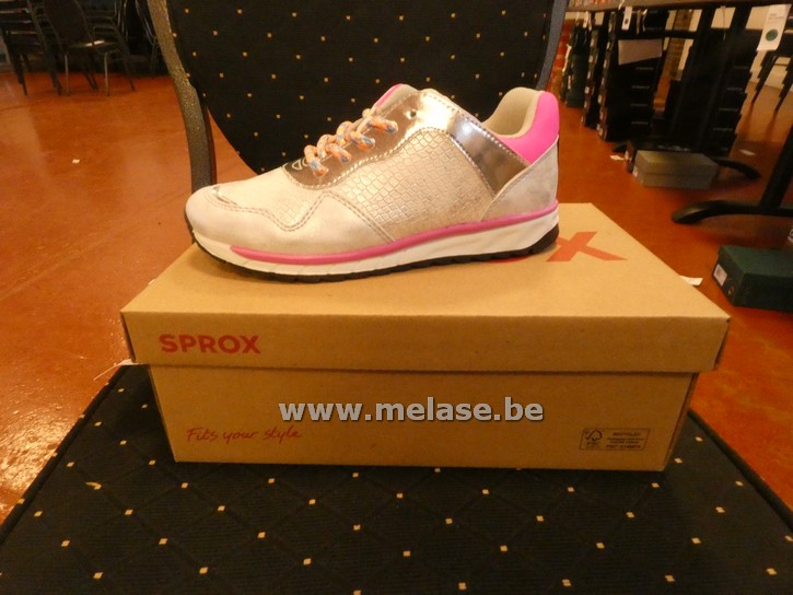 Sprox - wit/roos