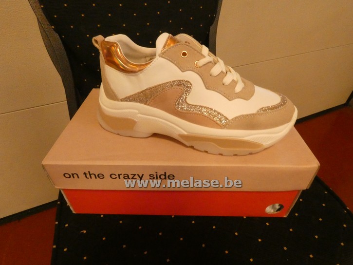 CKS - wit/roos/beige 