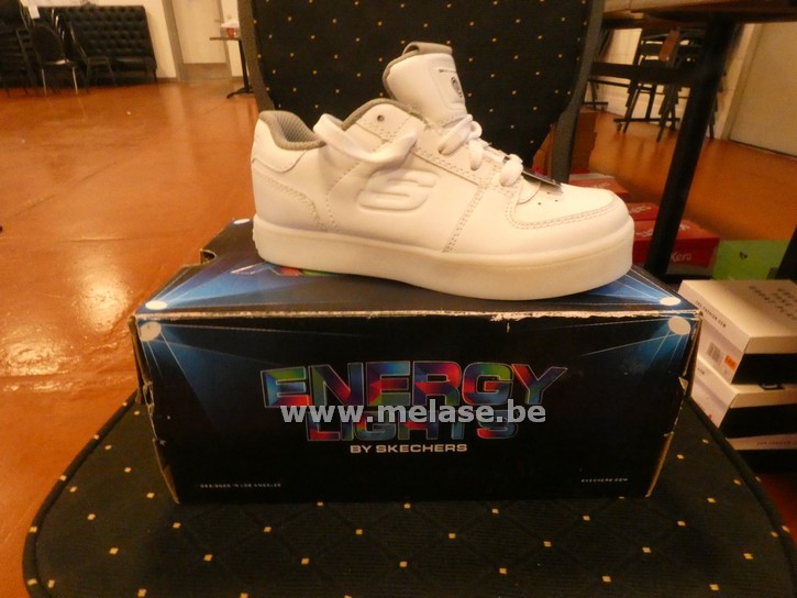 Skechers - wit - met lichtjes in de zool