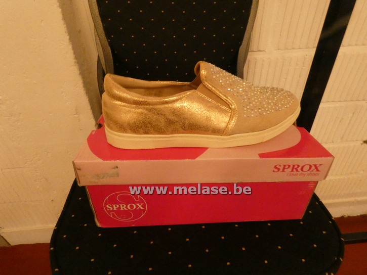 Sprox - roze/parels