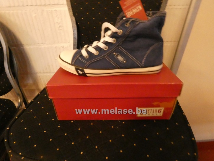 Mustang Shoes - blauw