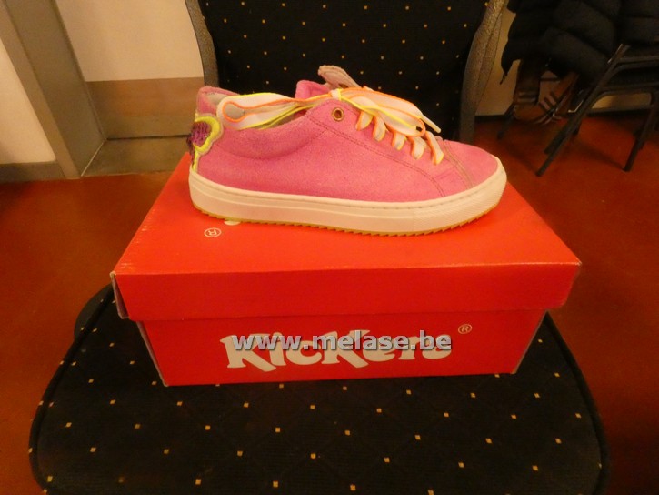 Kickers - roos "vlinder"