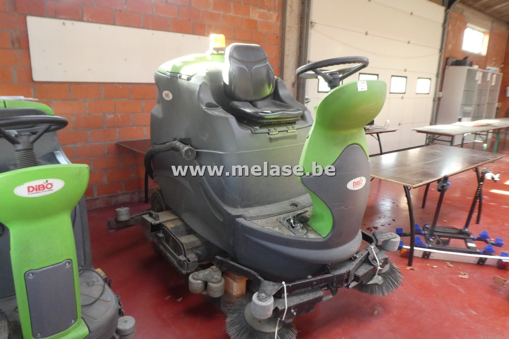 Professionele poets/schrobmachine "DIBO"