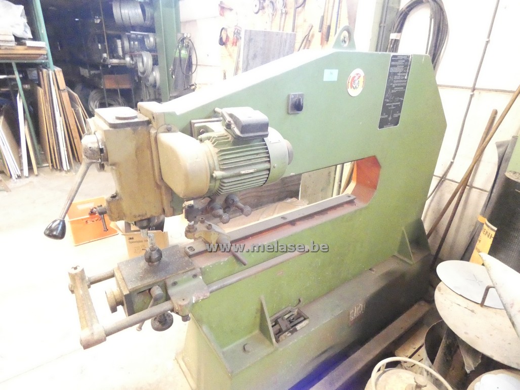 Decoupeerzaagmachine " Gairo"