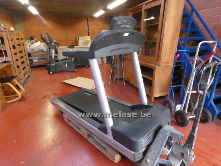 Loopband "Active Series Treadmill - Life Fitness"