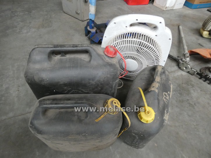 Jerrycans + ventilator
