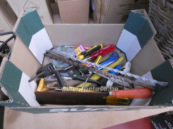 Doos klein gereedschap