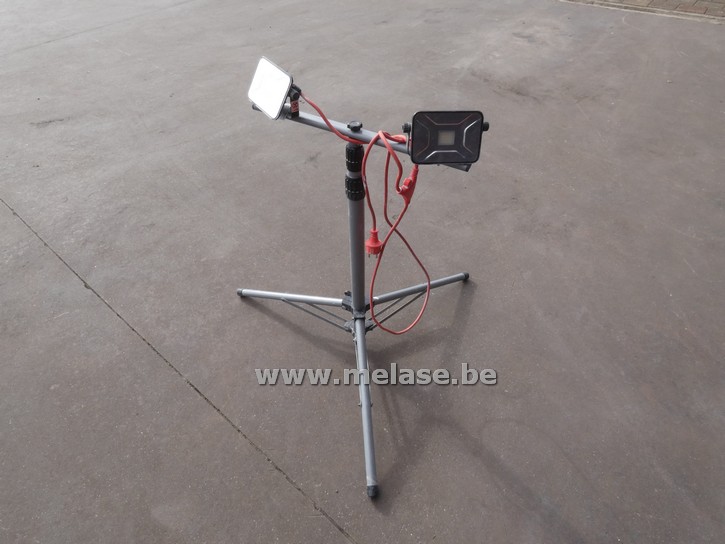 LED werfverlichting op driepikkel