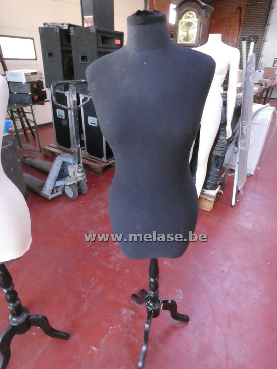 Paspop "buste op staander- zwart"