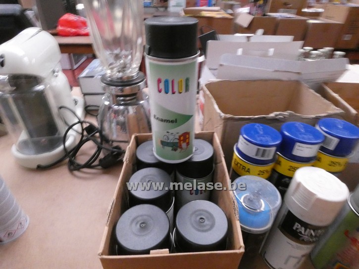 Spuitbussen "Enamel lakspray"