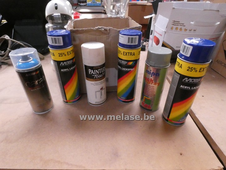 Spuitbussen "lakspray varia"