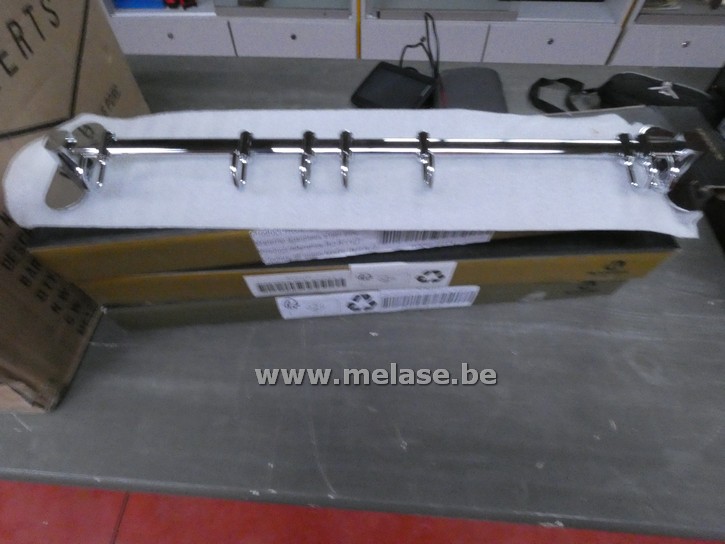 Alu muurrek met haken