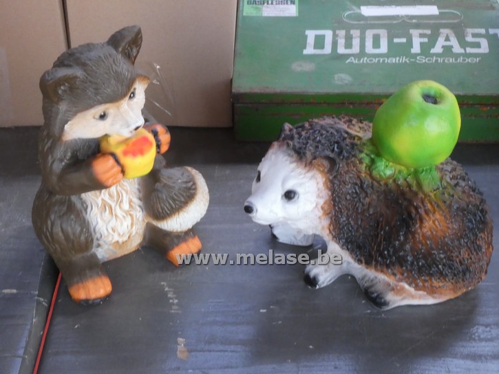 Polyesterbeelden "eekhoorn - egel"
