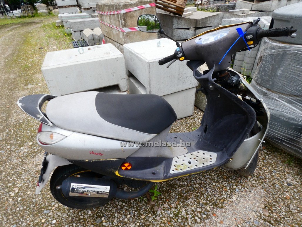 Scooter "Peugeot Hurricane"