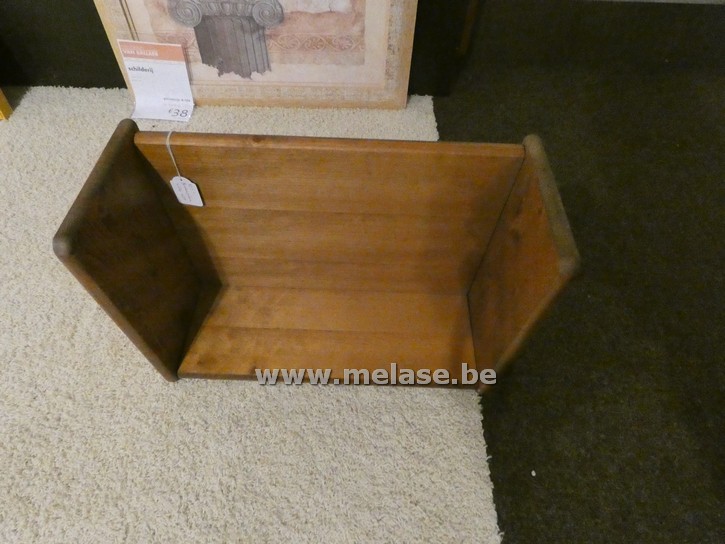 Boekenplank "Lille"