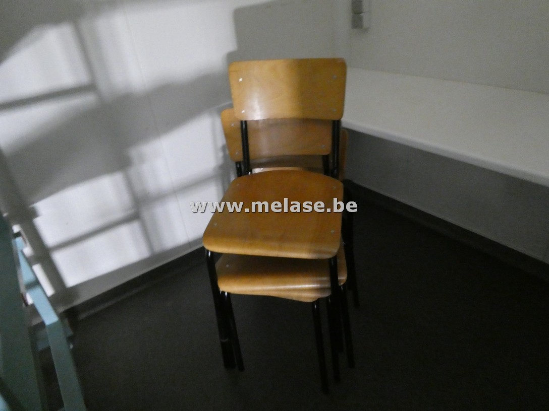 Vintage stoelen "houten zit en rug"