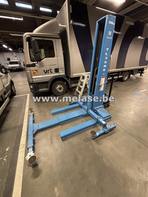 Autohefbrug "TyreOn"