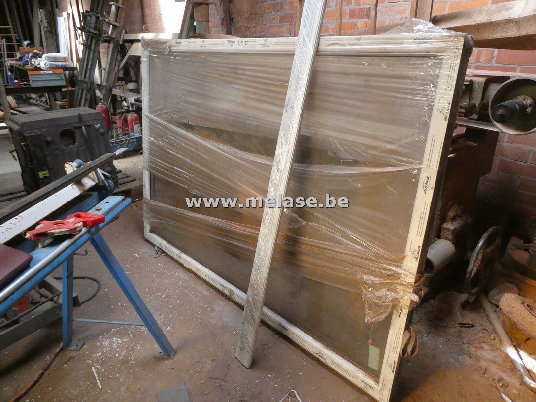 PVC raam "Aluplast"