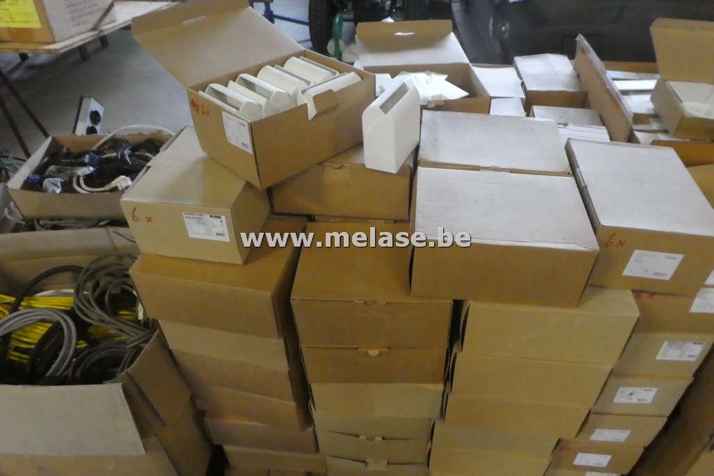 Toebehoren voor PVC-goten "Rehan"