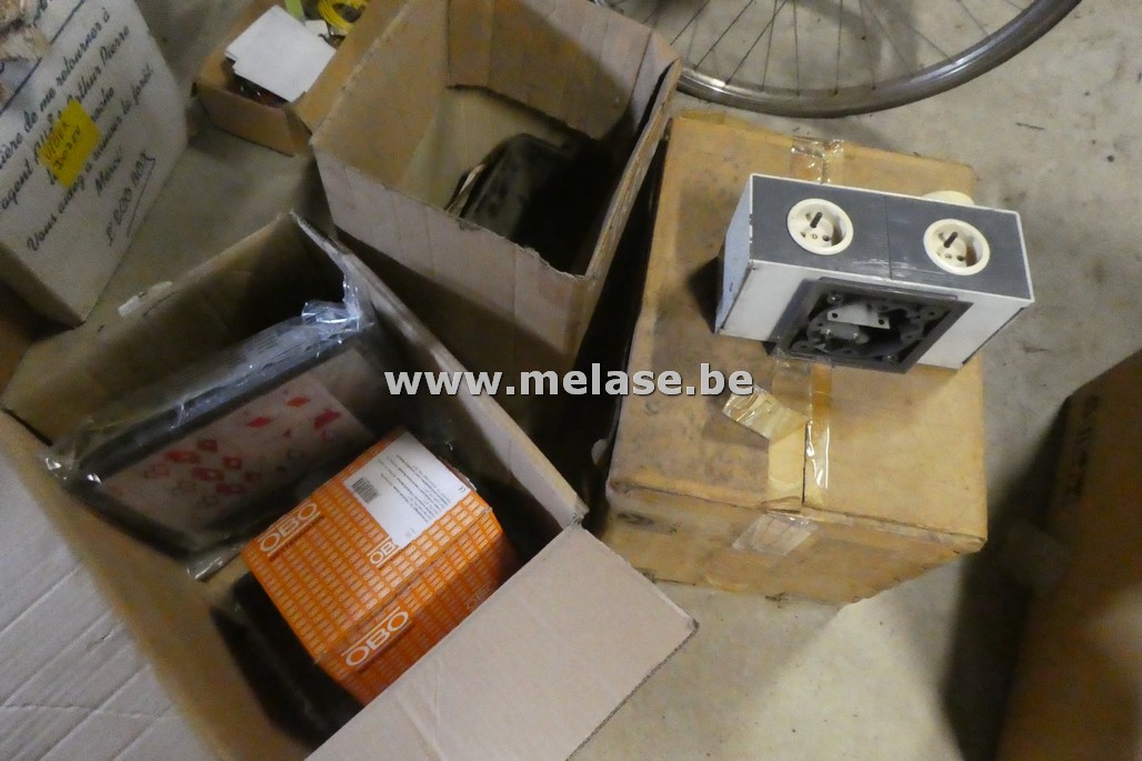 Kapelstopcontacten + toebehoren