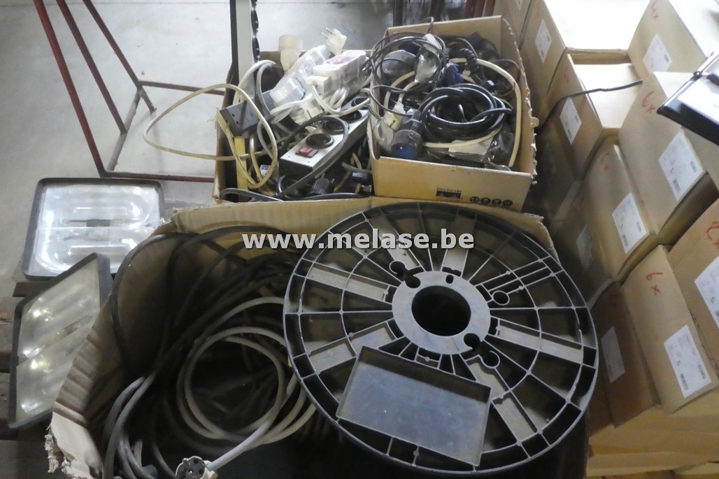 Verlengkabels en contactdozen