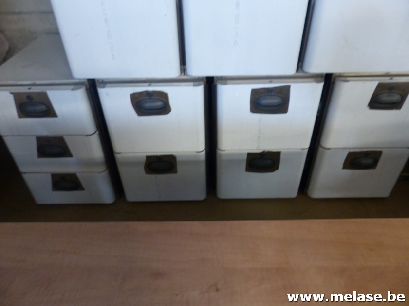 Flessenkoelen "ladeblokken"
