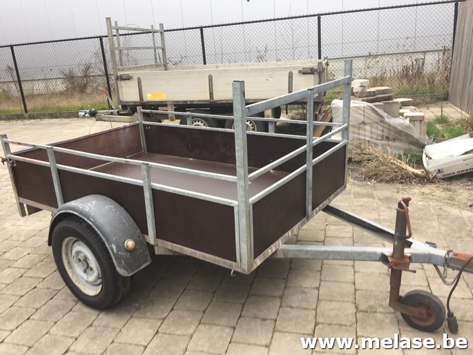 Aanhangwagen "enkel as"