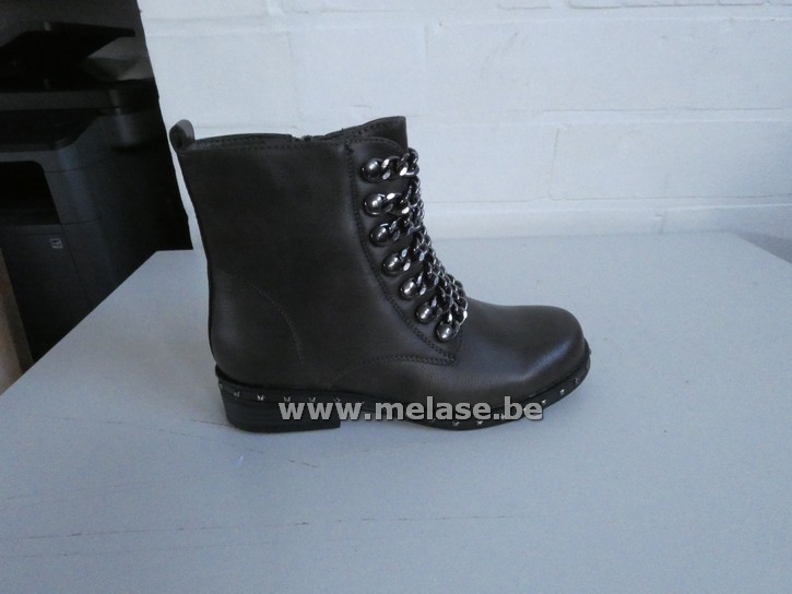 Jeeini "grijs met kettingen"(36)
