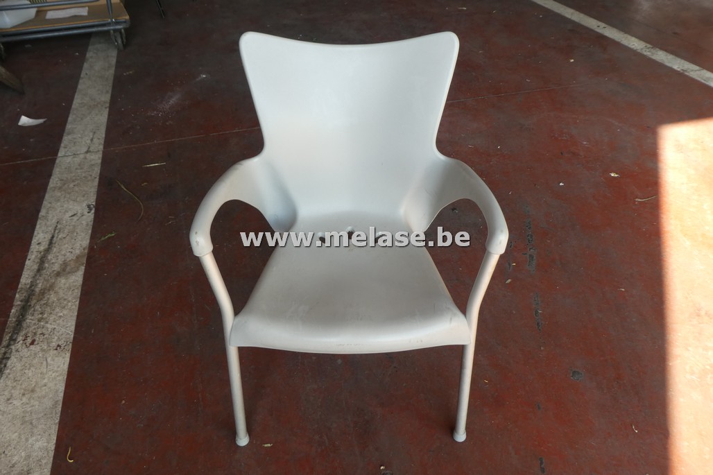 Stoelen "grijze kunststof"
